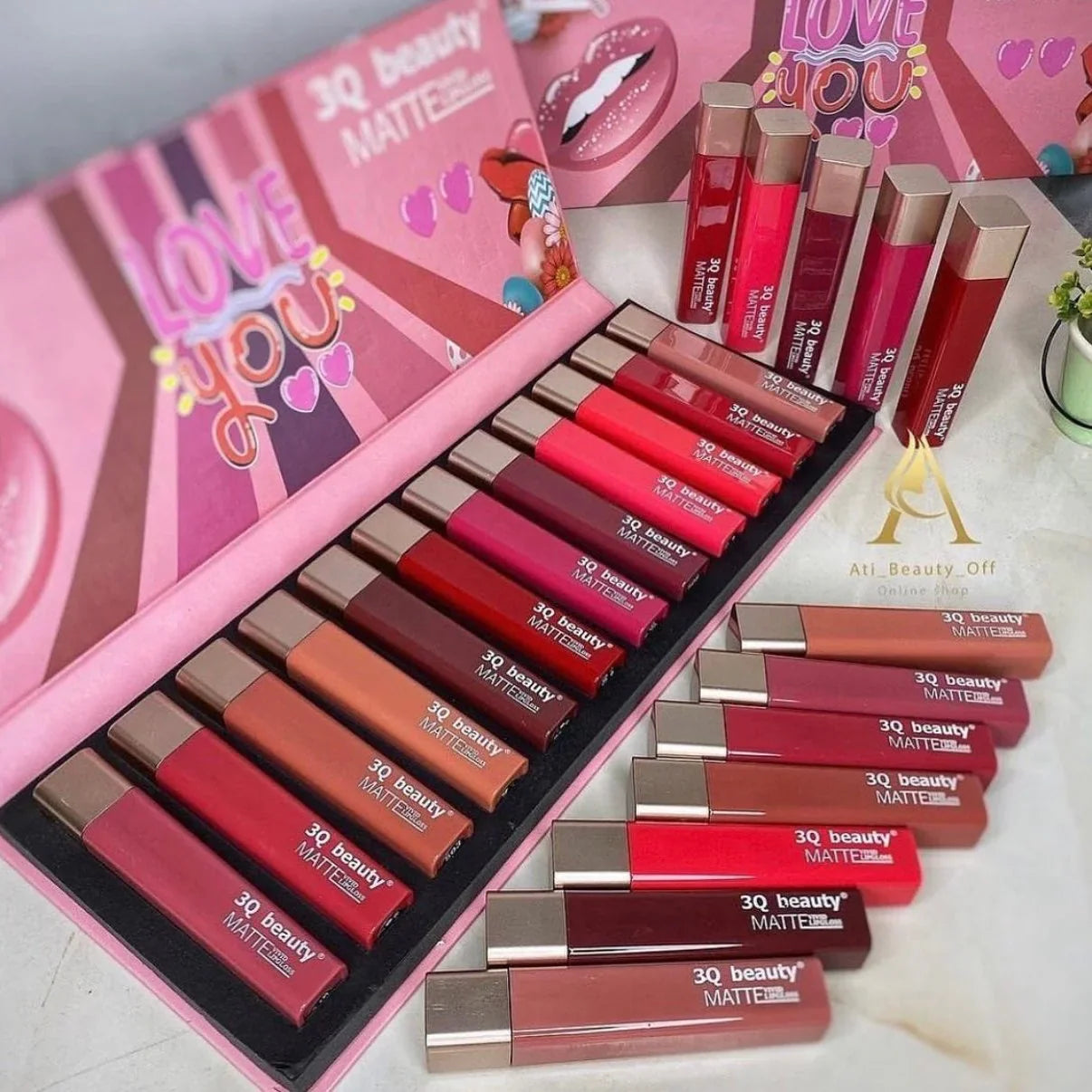 3Q Beauty Lip Gloss Mat Ultra HD 12PCS Tray